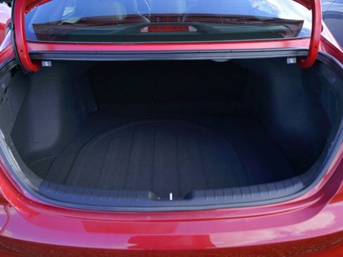 Used 2024 Kia Forte GT-Line w/ GT-Line Premium Package image 7