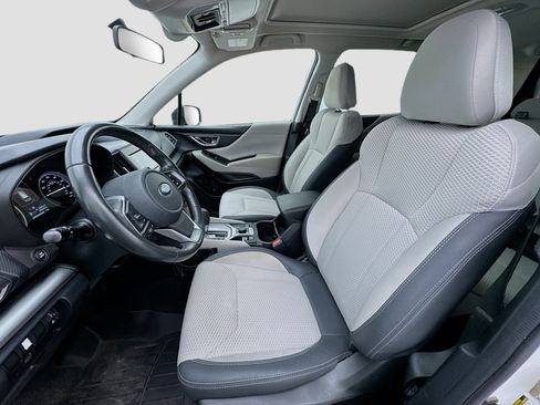 Used 2020 Subaru Forester Premium image 13