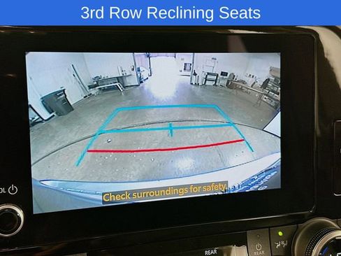 Used 2024 Toyota Highlander XLE image 14