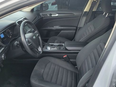 Used 2018 Ford Fusion S w/ Equipment Group 101A image 9