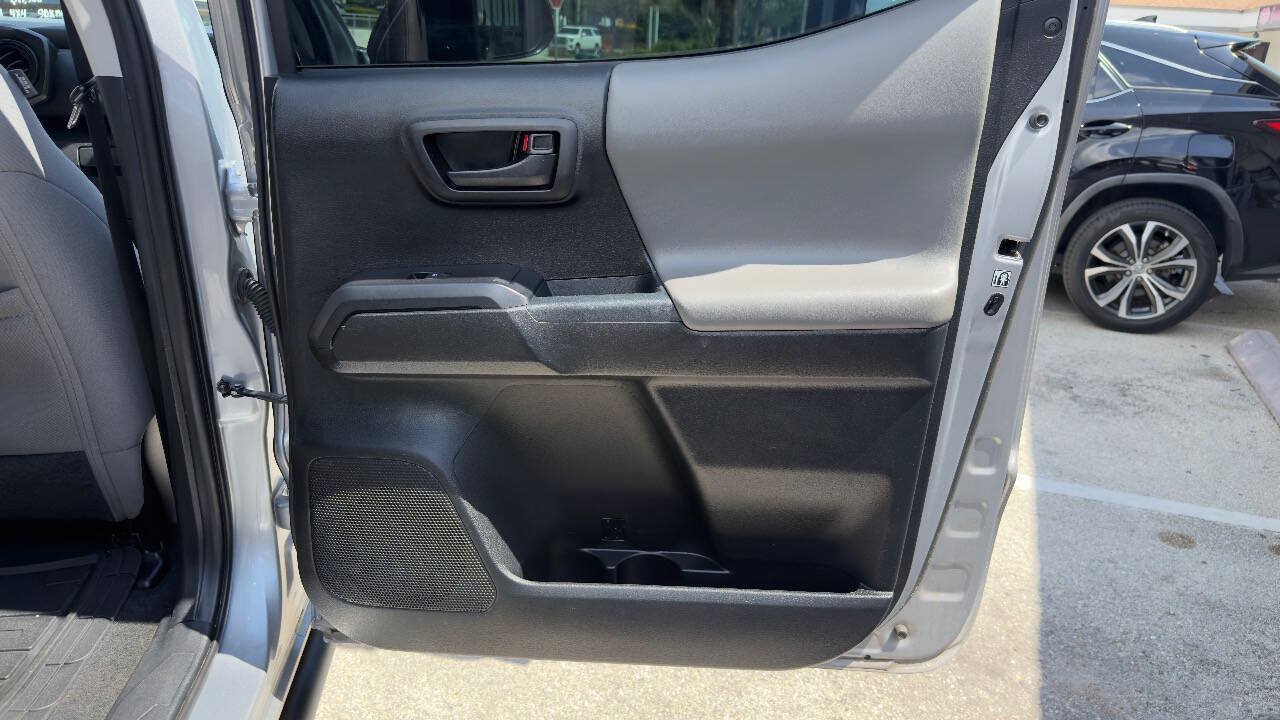 Used 2017 Toyota Tacoma SR w/ SR Convenience Package RWD image 18
