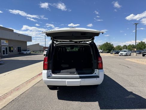 Used 2019 Chevrolet Suburban Premier AWD/4WD image 10