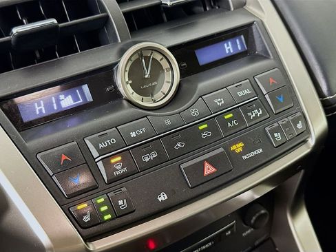 Used 2016 Lexus NX 200t 200t image 17