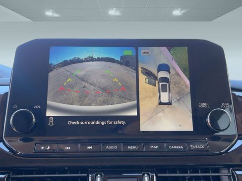 New 2025 Nissan Pathfinder SL image 23