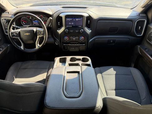 Used 2021 Chevrolet Silverado 1500 LT AWD/4WD image 11