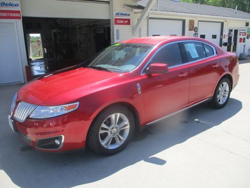 Used 2010 Lincoln MKS AWD image 11