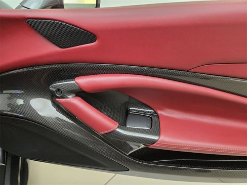 Used 2020 Ferrari F8 Tributo image 26