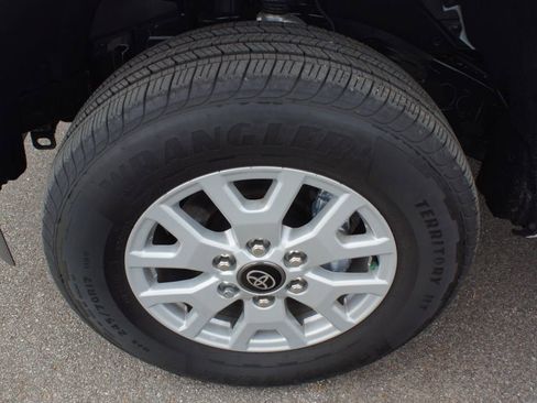 Used 2026 Toyota Tacoma 4x4 Double Cab image 24