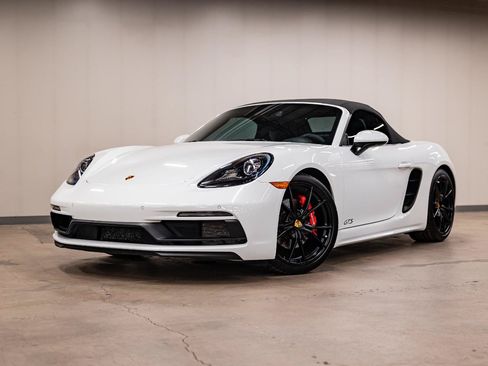 Used 2018 Porsche 718 Boxster GTS RWD image 23