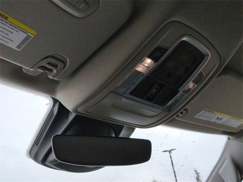 Certified 2022 RAM 1500 Laramie image 21