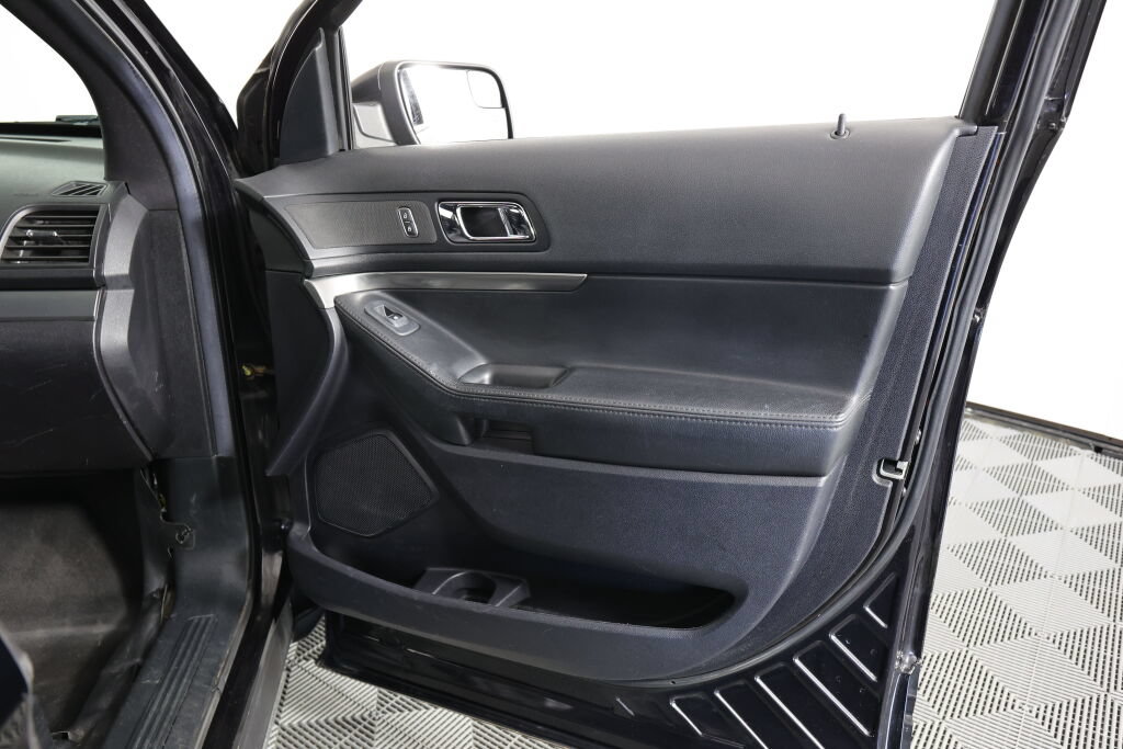 Used 2019 Ford Explorer 4WD Police Interceptor image 25