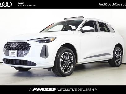 Used 2025 Audi Q5 Premium w/ Convenience Package