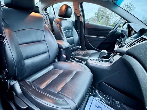 Used 2012 Chevrolet Cruze LT image 8