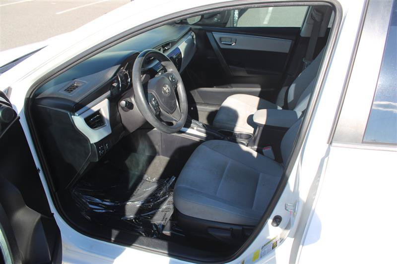 Used 2014 Toyota Corolla LE FWD image 8