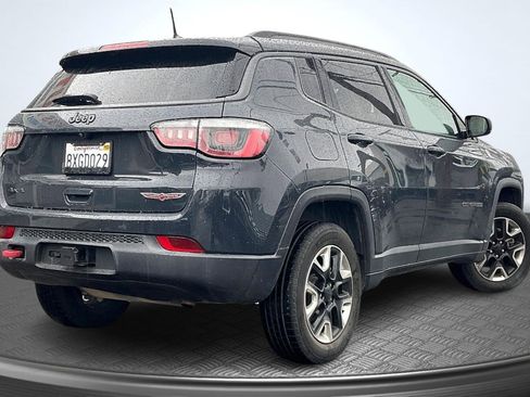 Used 2018 Jeep Compass Trailhawk w/ Cold Weather Group image 13