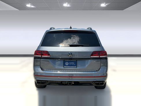 Certified 2023 Volkswagen Atlas SEL R-Line AWD/4WD image 10