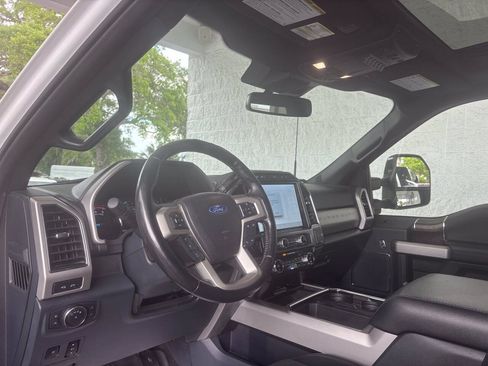 Used 2022 Ford F250 Lariat w/ Tremor Off-Road Package AWD/4WD image 15
