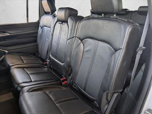 Used 2024 Jeep Wagoneer Series II w/ Flexible Seating Group RWD image 18