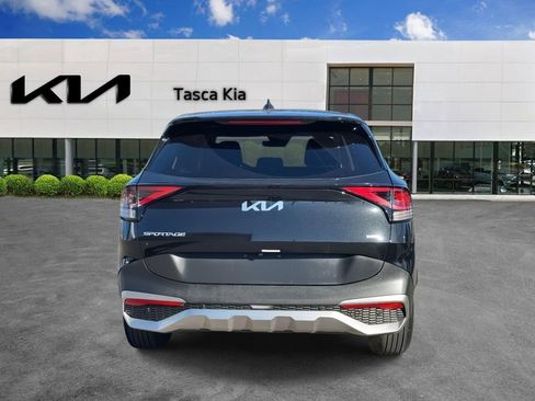 Used 2023 Kia Sportage LX image 6