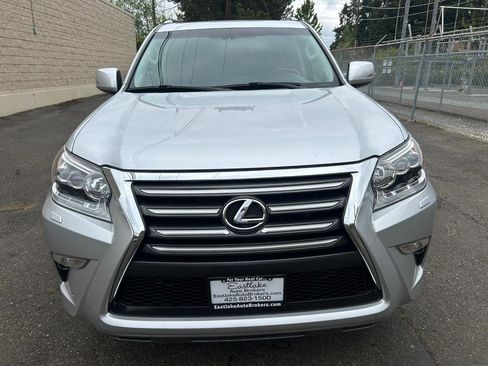 Used 2017 Lexus GX 460 Premium w/ Premium Package AWD/4WD image 2
