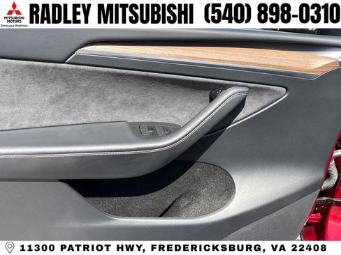 Used 2024 Tesla Model Y Long Range AWD/4WD image 5