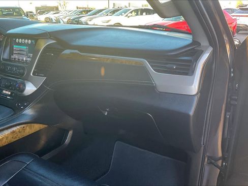 Used 2017 GMC Yukon XL Denali w/ Open Road Package image 17