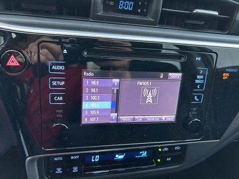 Used 2018 Toyota Corolla LE image 24