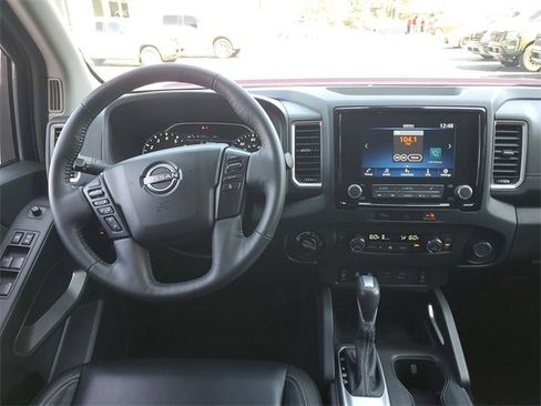Used 2024 Nissan Frontier SL w/ Technology Package image 12