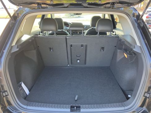 Used 2023 Volkswagen Taos SEL image 35