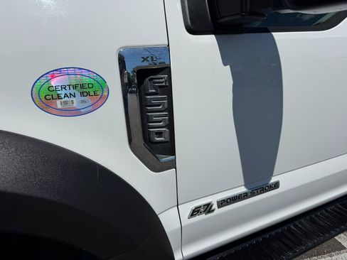 Used 2019 Ford F550 4x4 Crew Cab Super Duty w/ Power Equipment Group image 16