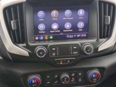 Used 2023 GMC Terrain SLT image 27