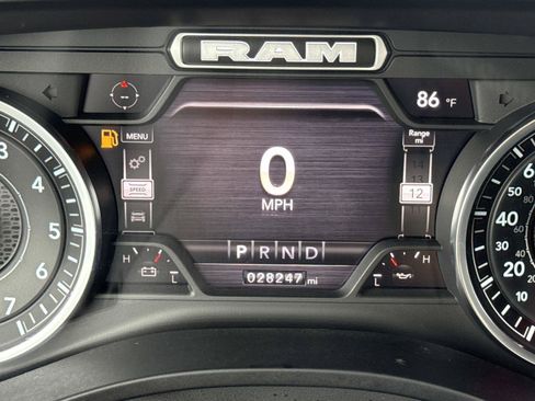Used 2022 RAM 1500 Big Horn AWD/4WD image 23
