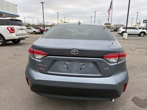 Used 2025 Toyota Corolla LE image 5