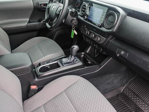 Used 2022 Toyota Tacoma SR image 17
