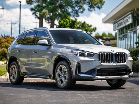 New 2026 BMW X1 xDrive28i w/ Technology Package image 1