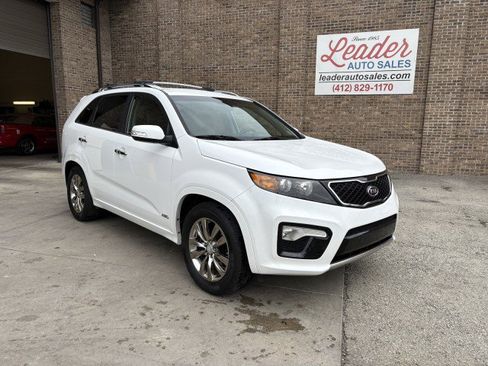 Used 2011 Kia Sorento SX image 1