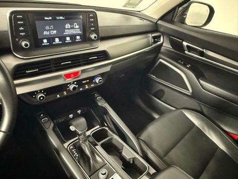 Used 2021 Kia Telluride S FWD image 24