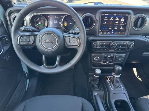 Used 2023 Jeep Wrangler Unlimited w/ Cold Weather Group AWD/4WD image 22