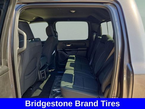 New 2026 RAM 1500 Express AWD/4WD image 17