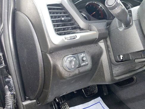 Used 2016 GMC Acadia SLE AWD/4WD image 26
