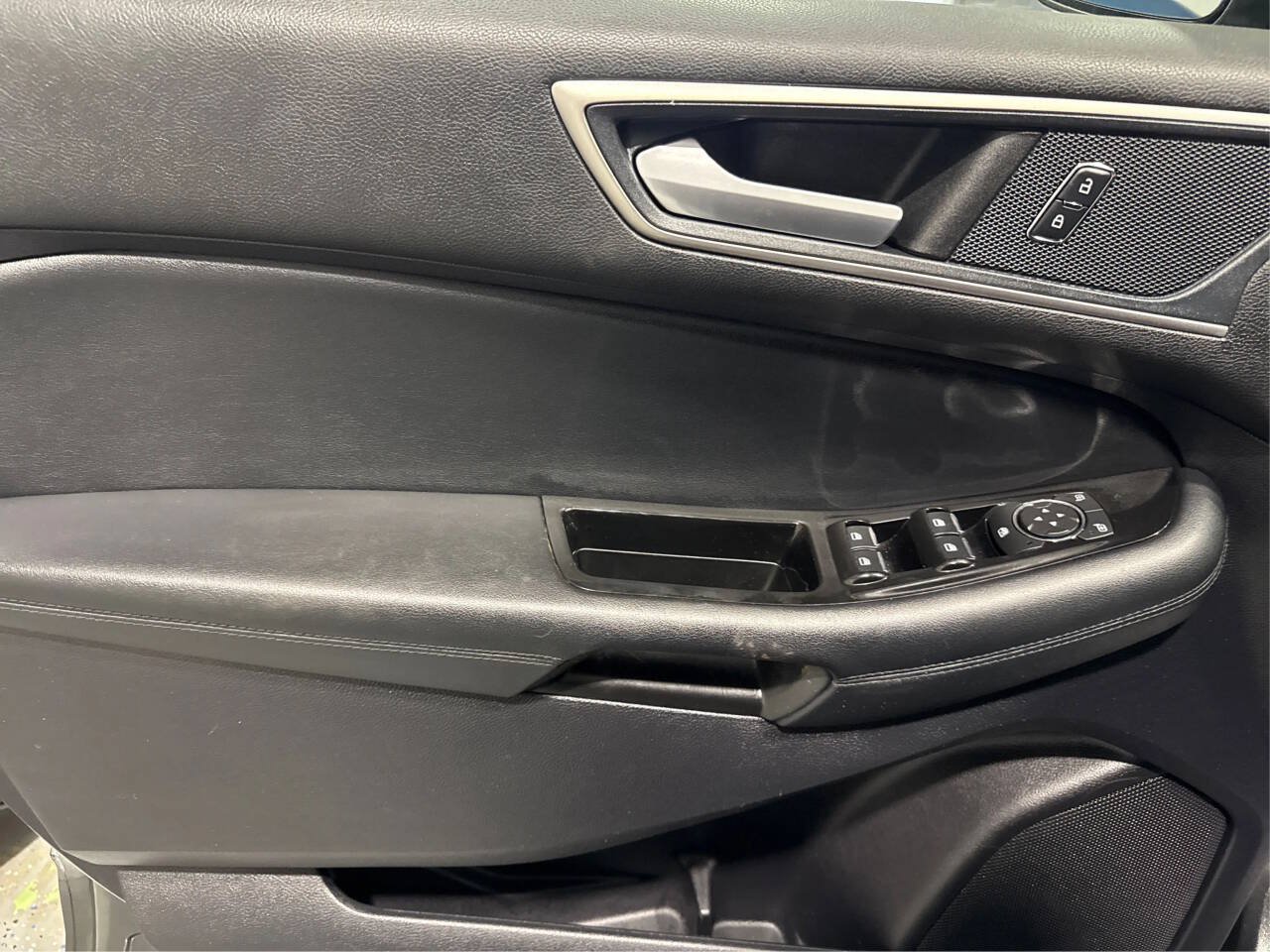 Used 2019 Ford Edge SEL w/ Cargo Accessory Package AWD/4WD image 20