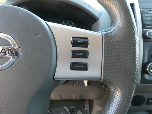 Used 2018 Nissan Frontier SV image 17