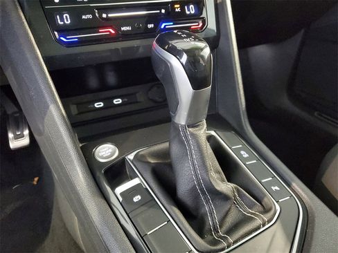 Used 2023 Volkswagen Tiguan SE R-Line image 24