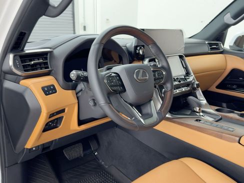 New 2026 Lexus LX 700h Luxury image 20