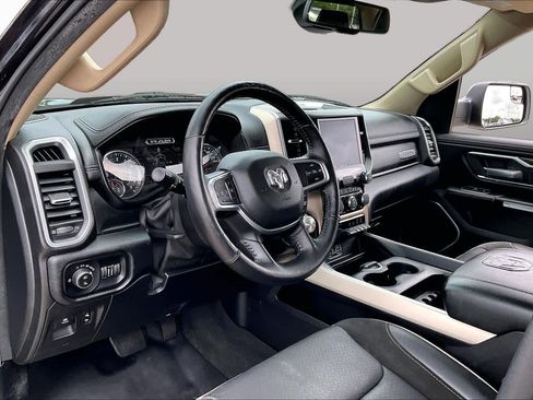 Used 2020 RAM 1500 Laramie RWD image 18