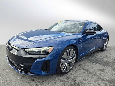 Used 2022 Audi e-tron GT Prestige image 7