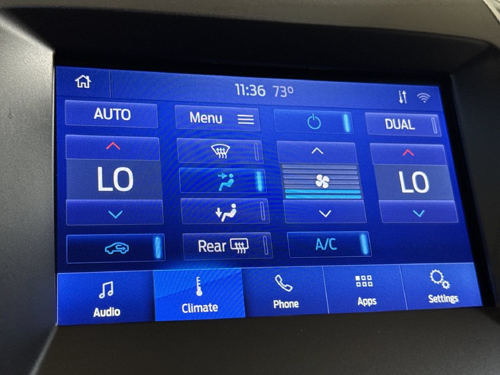 Used 2020 Ford Edge Titanium w/ Class II Trailer Tow Package AWD/4WD image 16