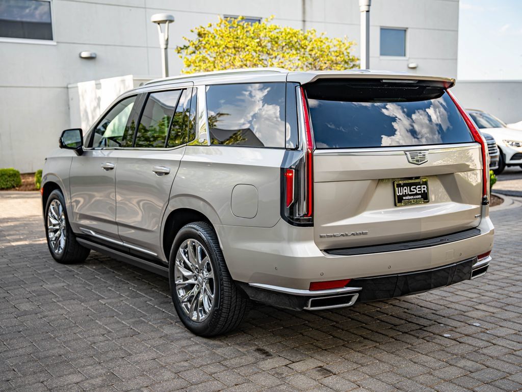 Used 2021 Cadillac Escalade Premium Luxury Platinum w/ Heavy-Duty Trailer Package AWD/4WD image 7