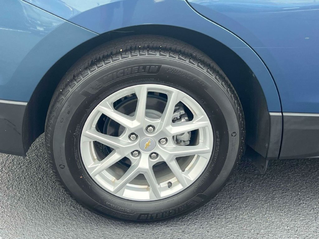 Used 2024 Chevrolet Equinox LT FWD image 11