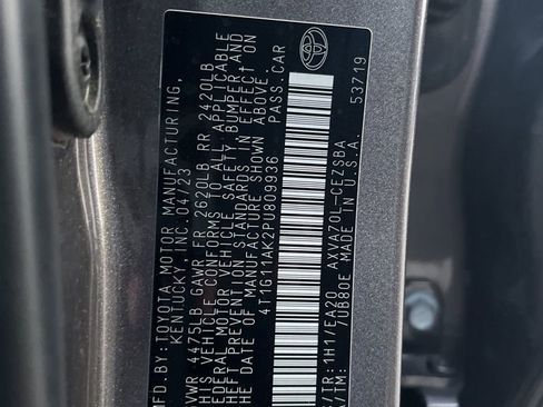 Used 2023 Toyota Camry SE image 11